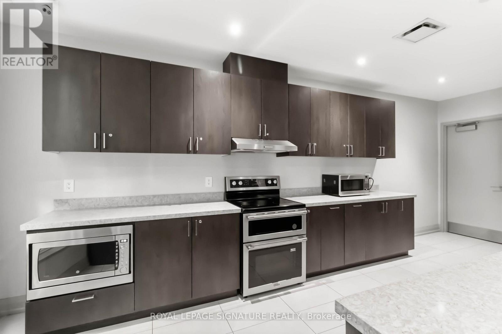 #225 231 FORT YORK BOULEVARD - 3