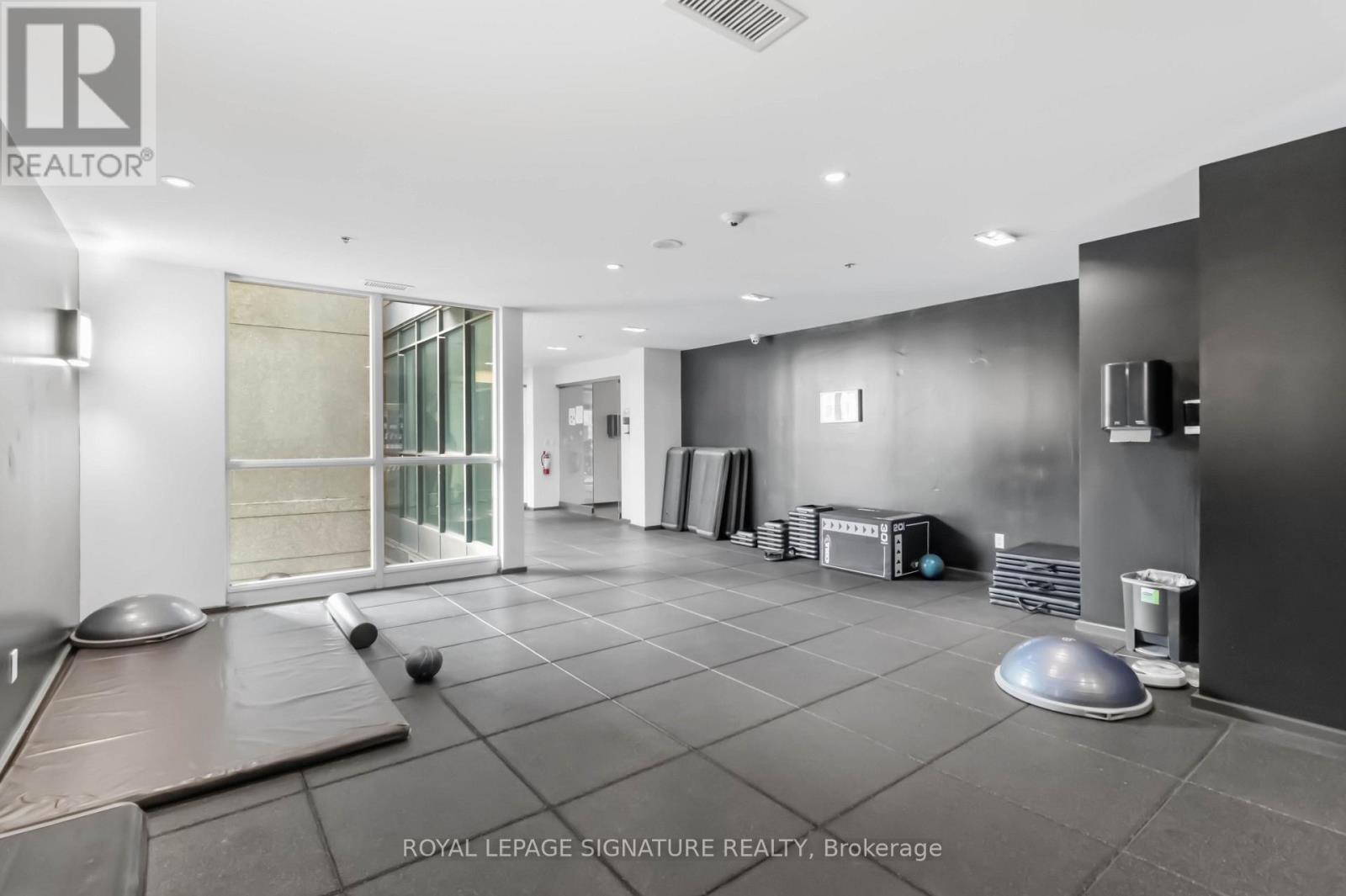#225 231 FORT YORK BOULEVARD - 7