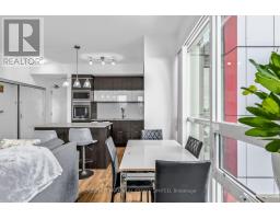 3001 - 318 Richmond Street W, Toronto, ON M5V0B4 Photo 7