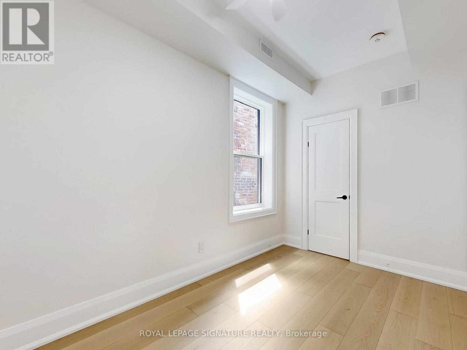 28 Beaconsfield Avenue — photo 14
