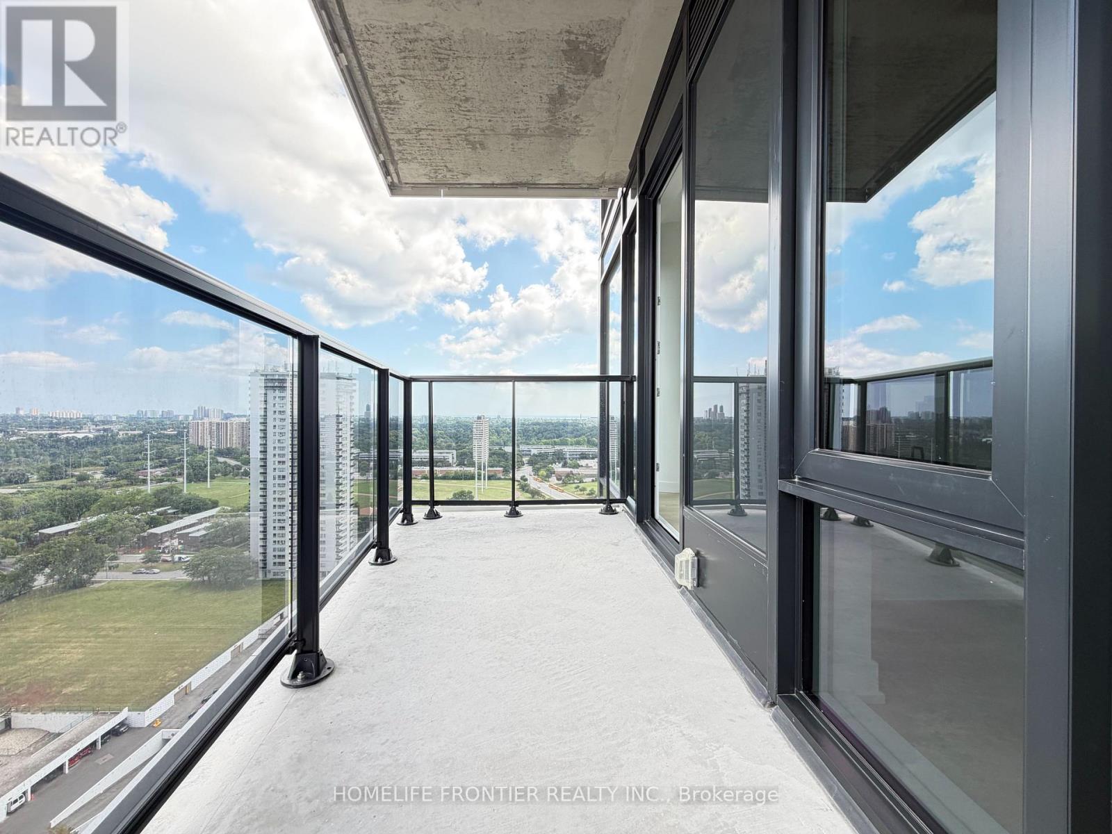 15 David Salomon Drive — photo 25