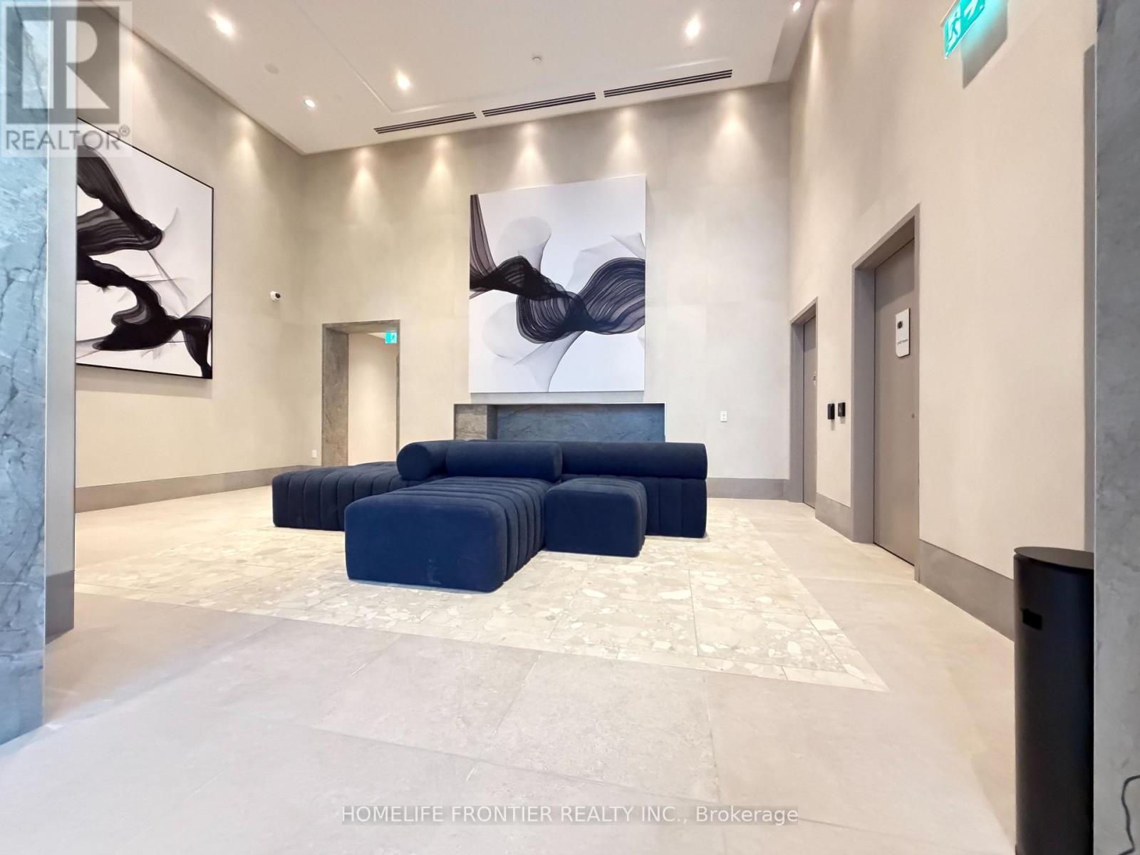 15 David Salomon Drive — photo 4