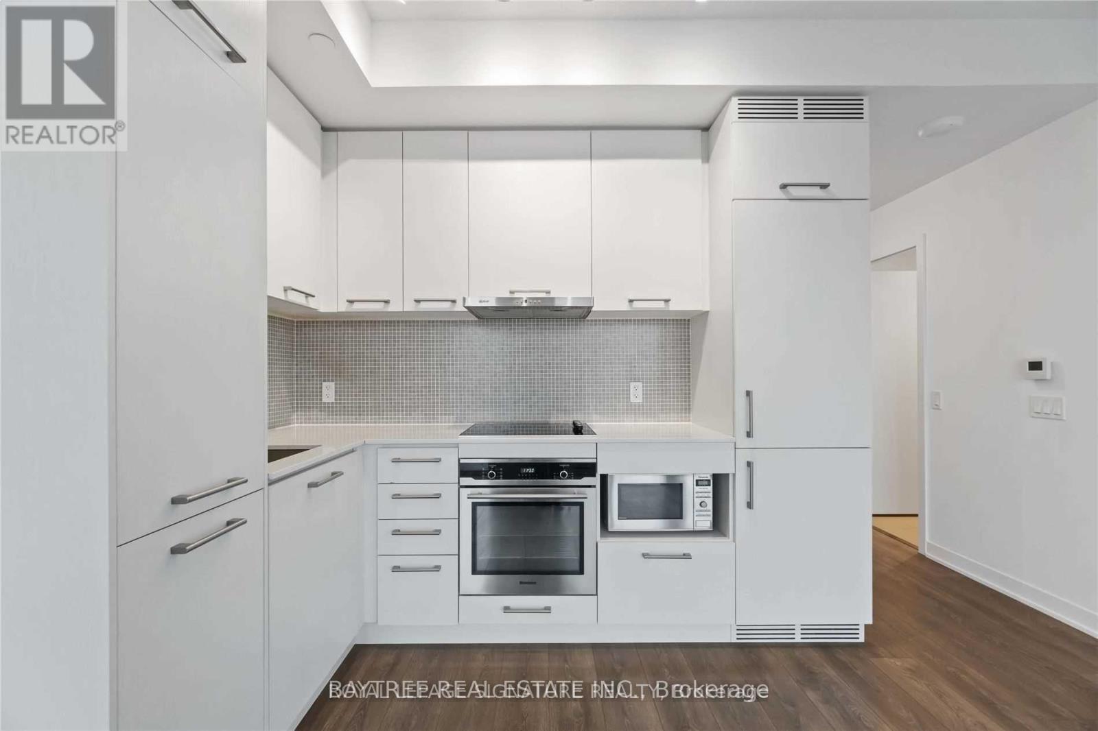 87 Peter Street — photo 10