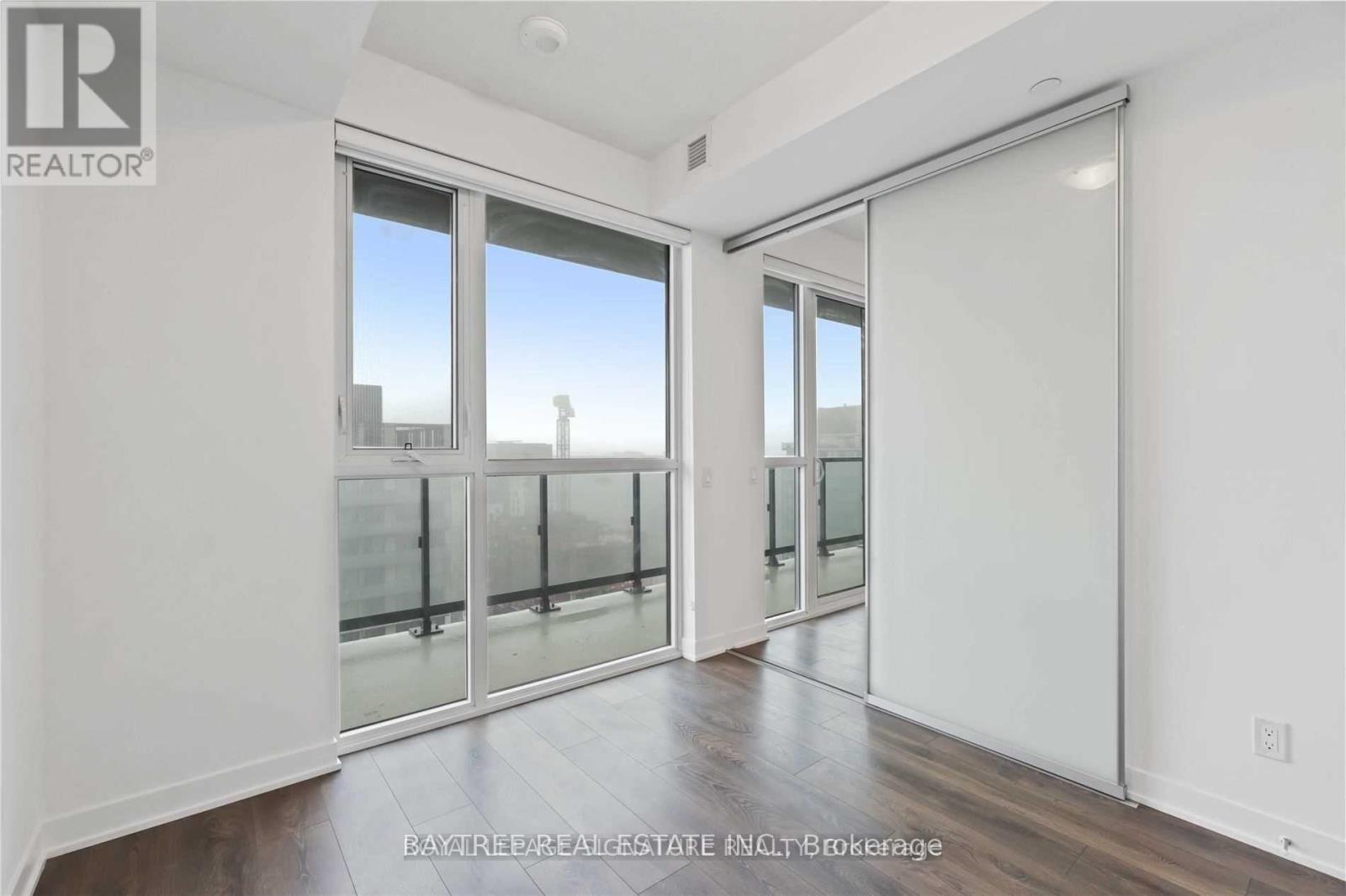 87 Peter Street — photo 11