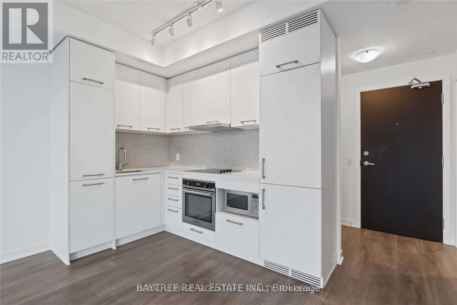 87 Peter Street — photo 13