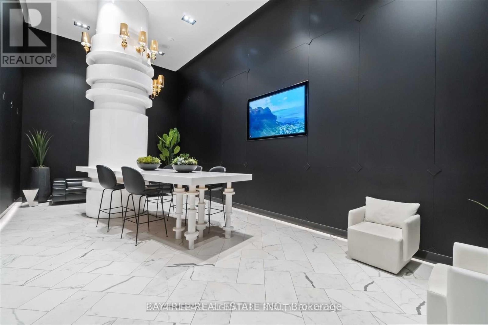 87 Peter Street — photo 15