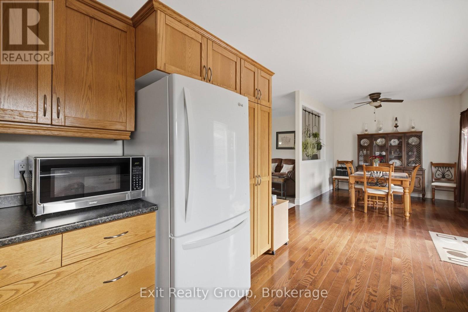 15 Evergreen Court — photo 12