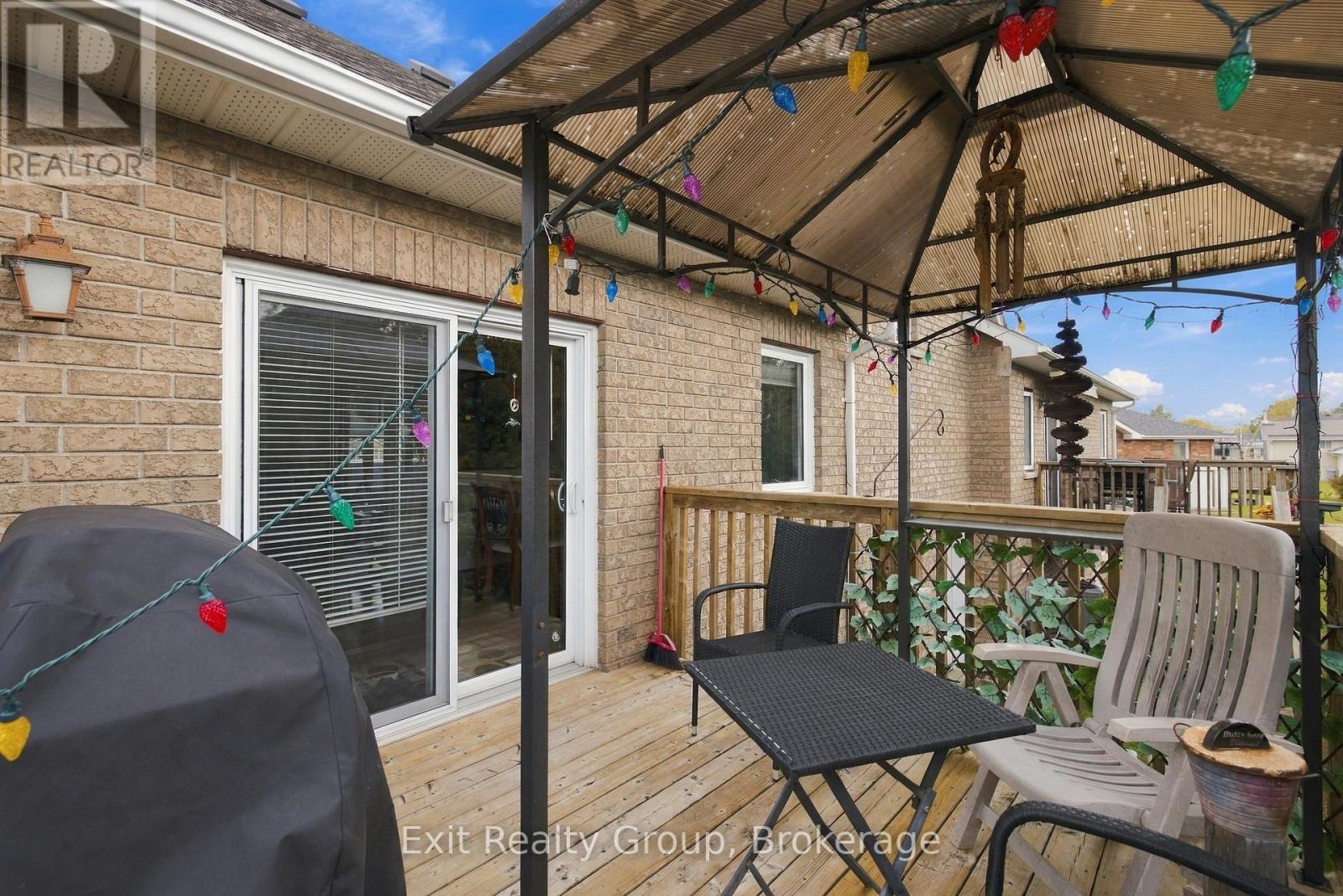 15 Evergreen Court — photo 15