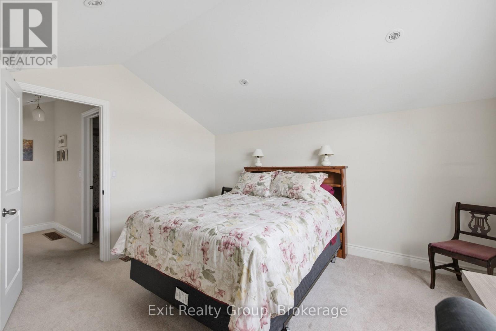 15 Evergreen Court — photo 18