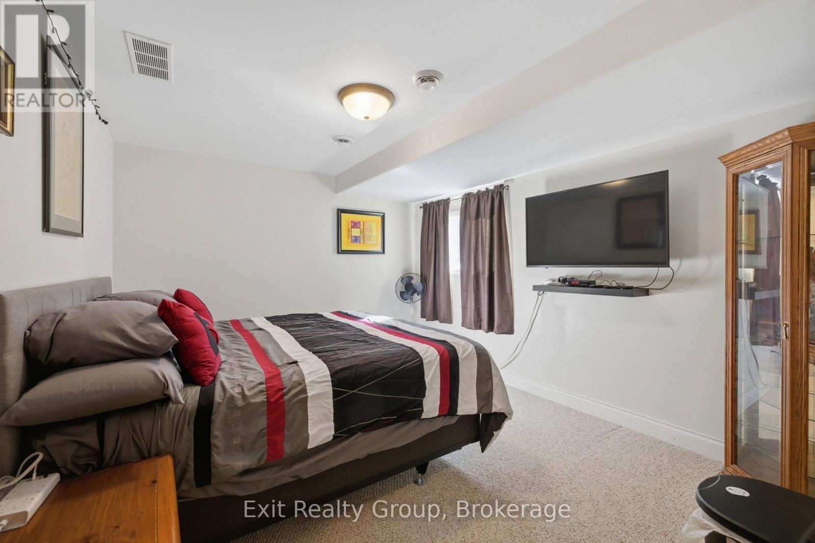 15 Evergreen Court — photo 25