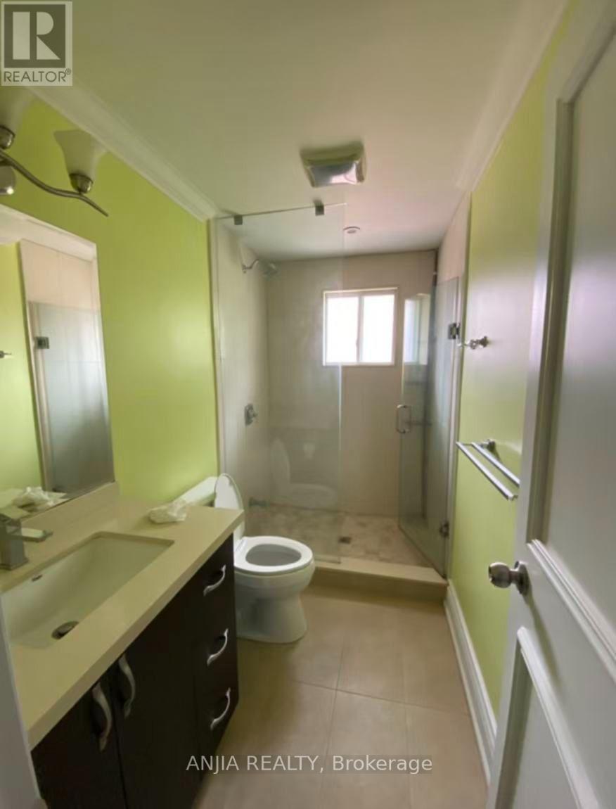 31 Donalda Crescent — photo 12