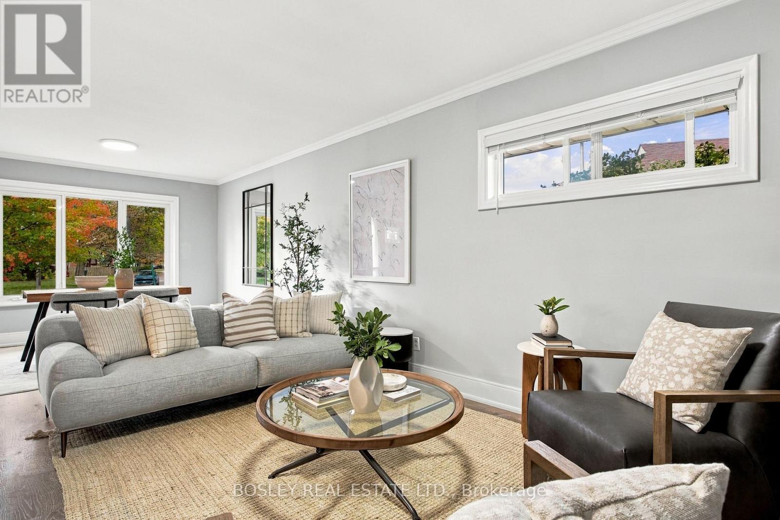 56 Christina Crescent — photo 10