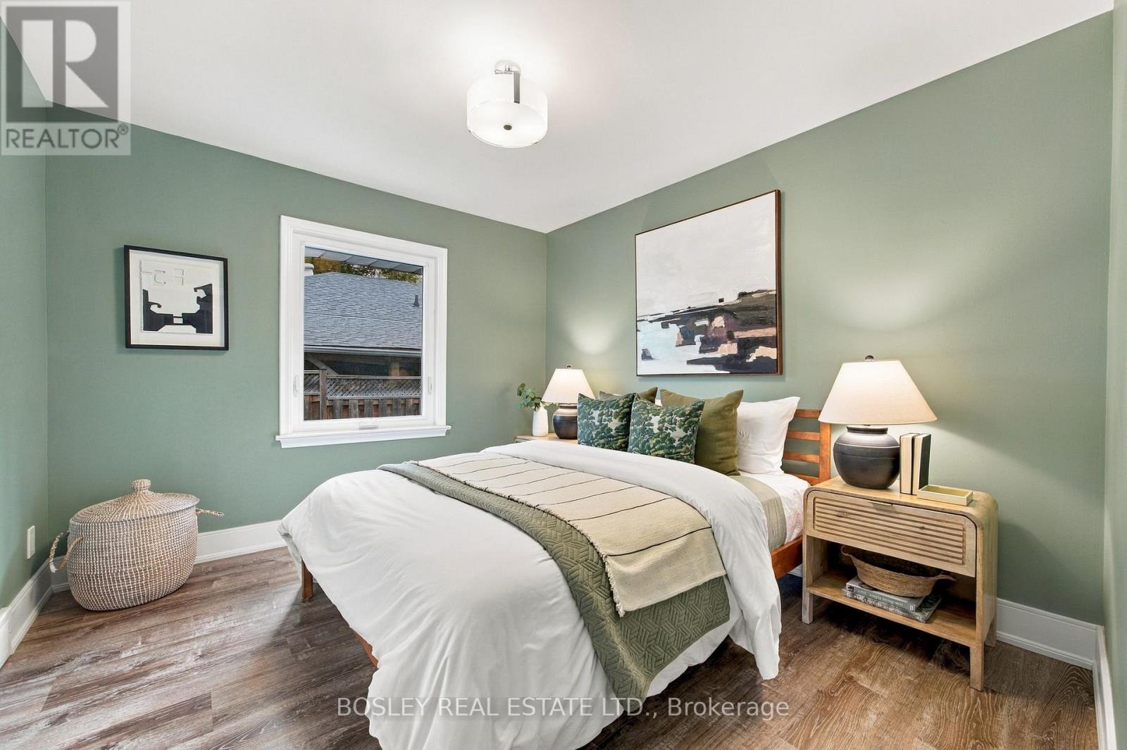 56 CHRISTINA CRESCENT - 14