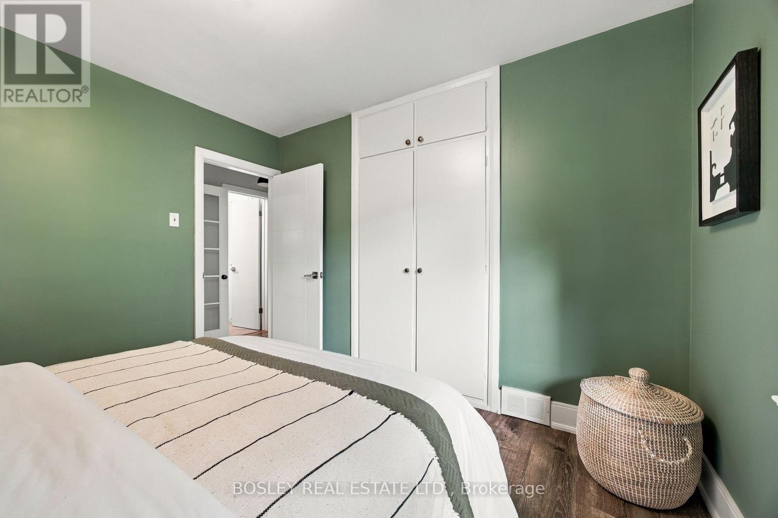 56 Christina Crescent — photo 15
