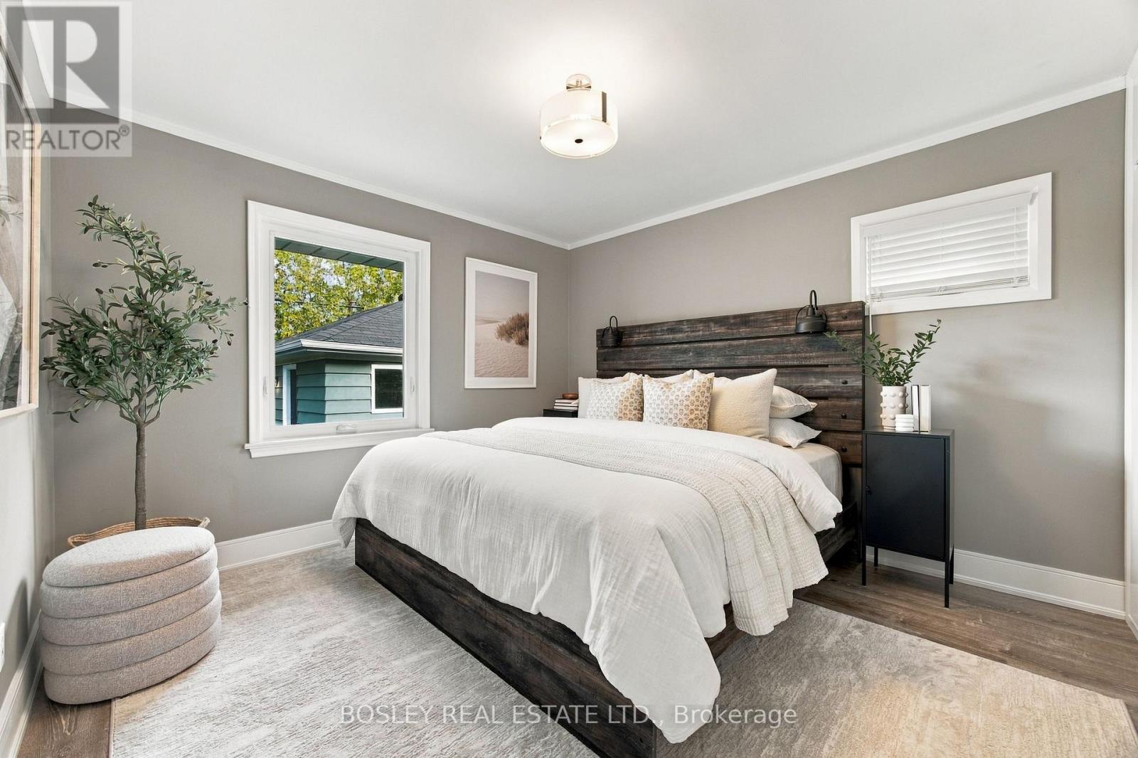 56 Christina Crescent — photo 17