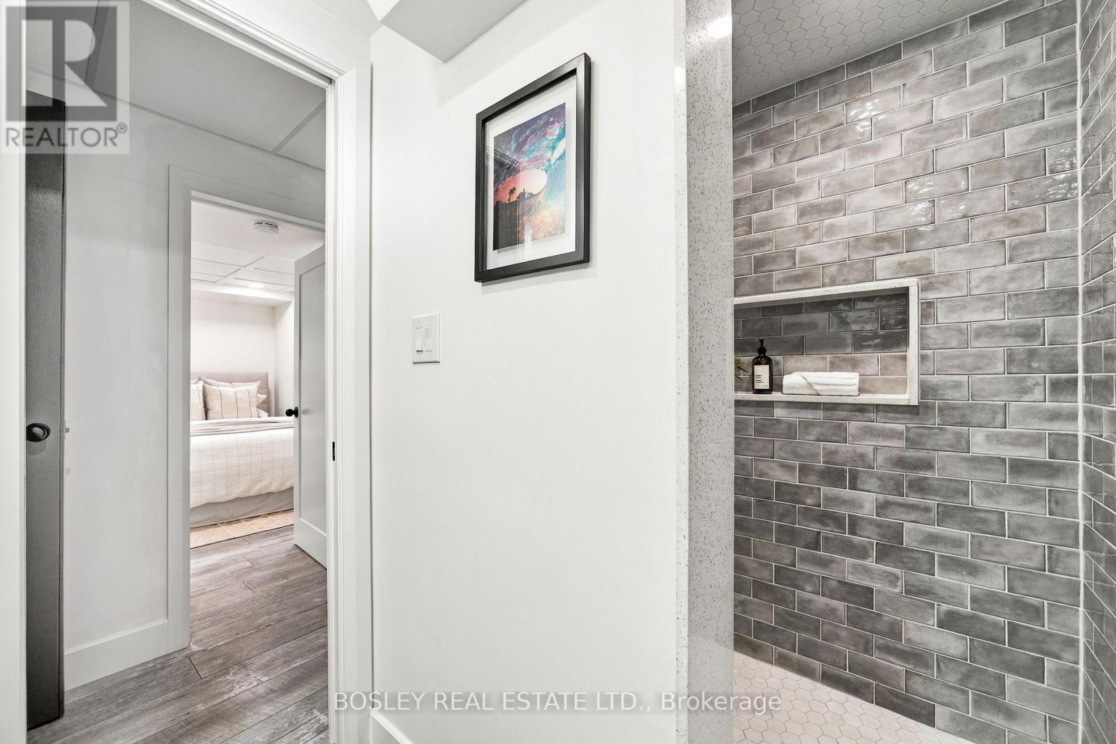 56 Christina Crescent — photo 26