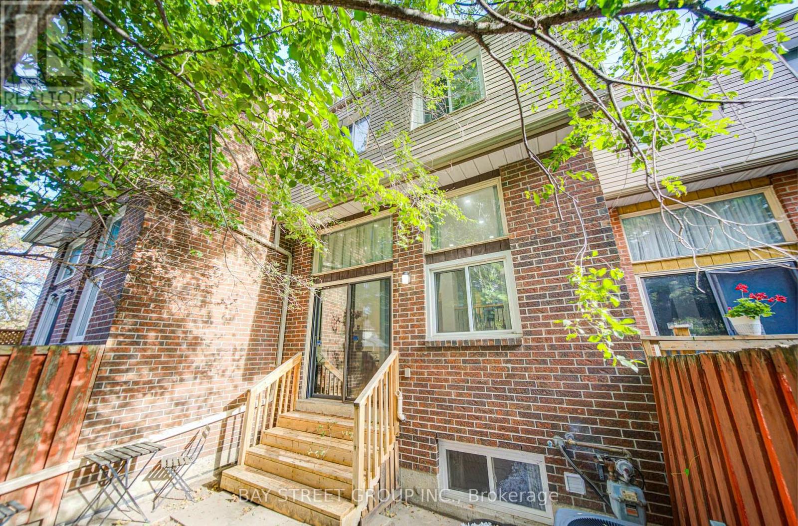 33 Dundalk Drive — photo 26