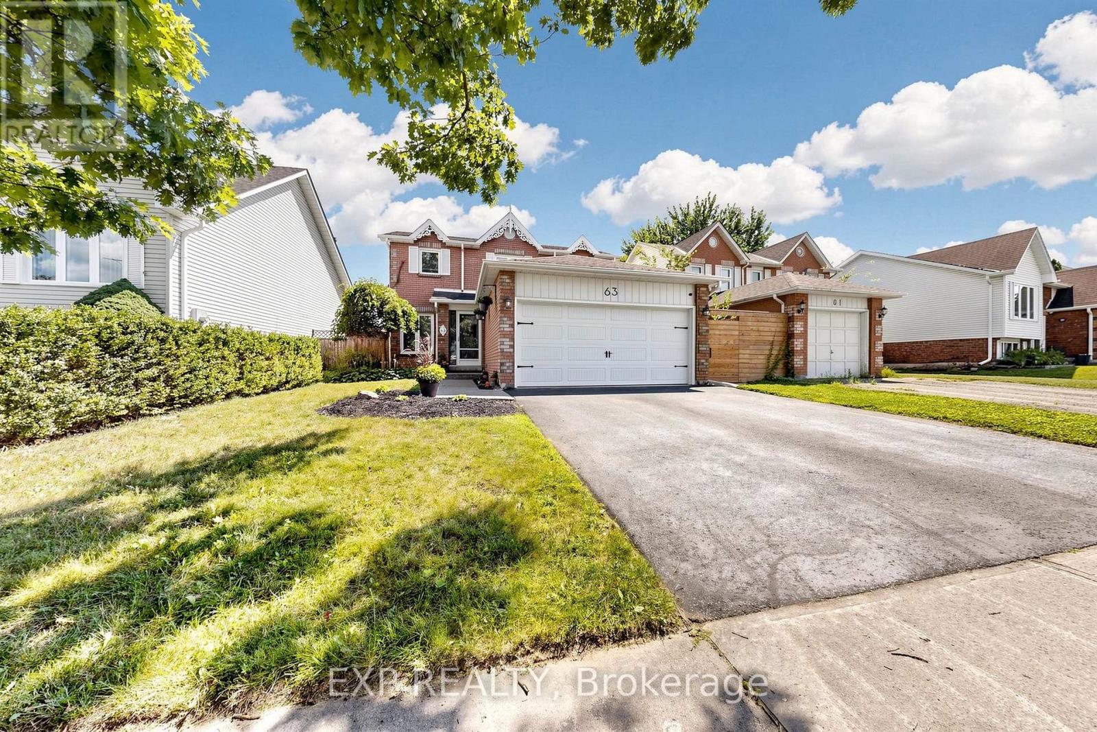 63 Fenwick Avenue, Clarington, ON photo 2