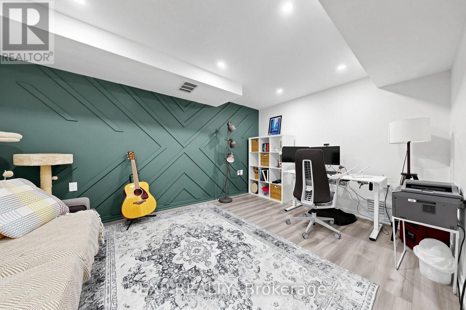 63 Fenwick Avenue, Clarington, ON photo 29