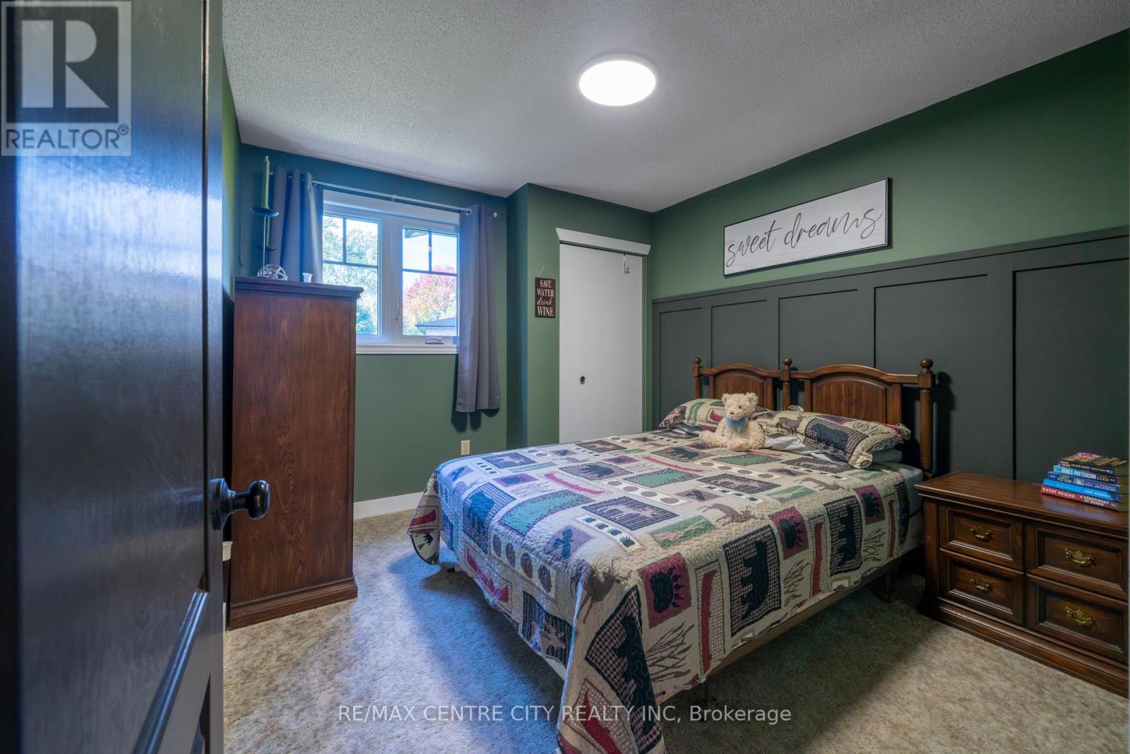 252 Mill Pond Crescent — photo 24