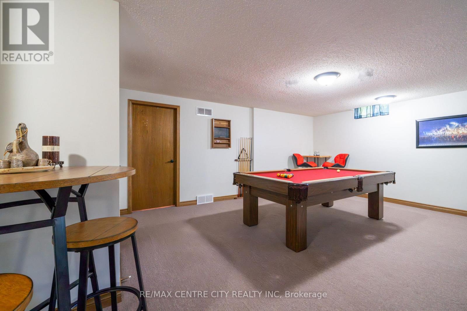 252 Mill Pond Crescent — photo 32