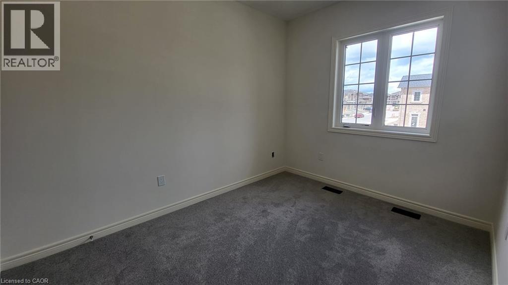 47 Gledhill Crescent — photo 13
