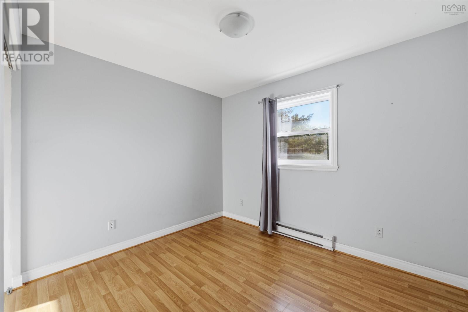 13 Anahid Court - 7