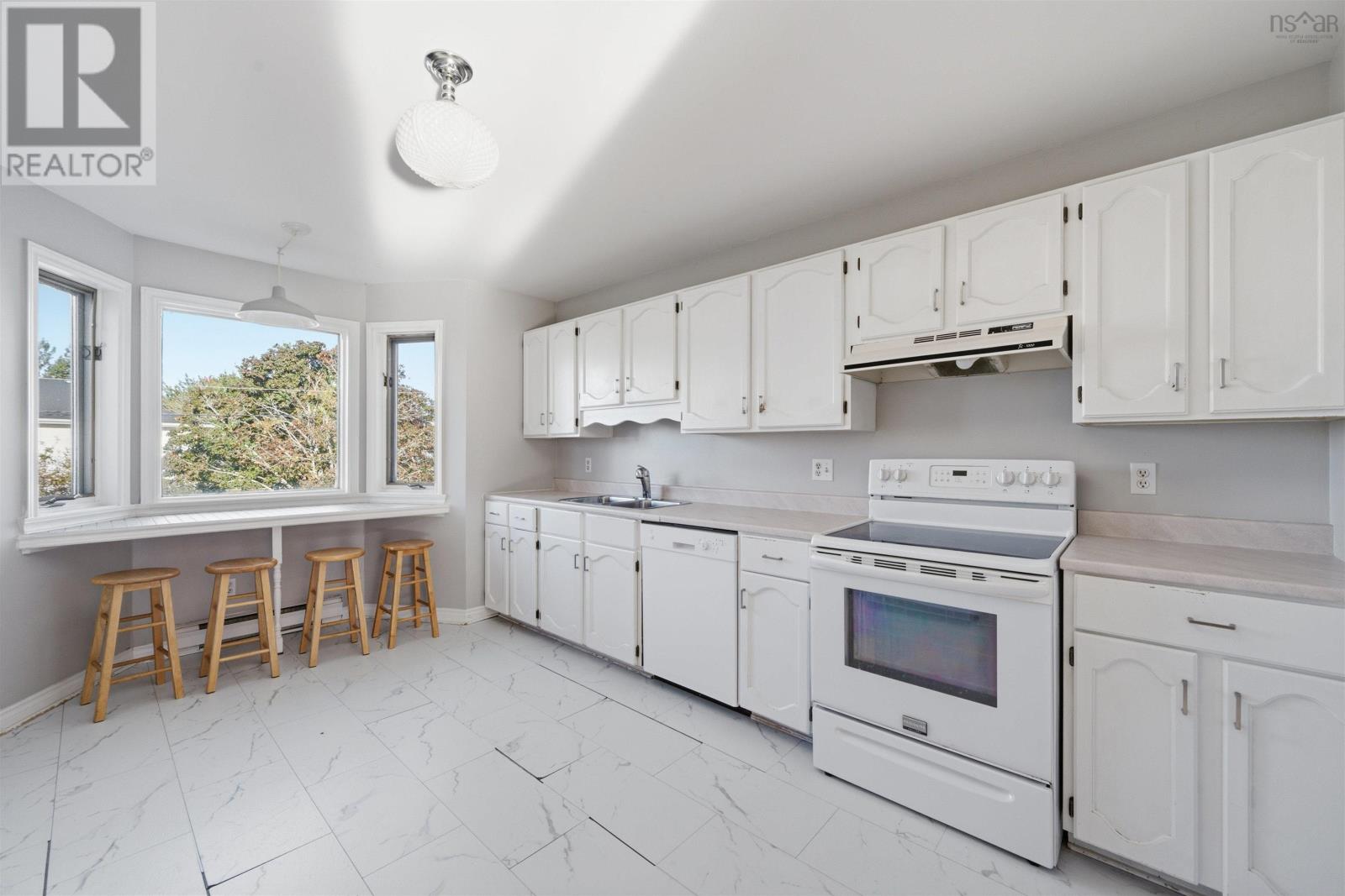 13 Anahid Court - 2