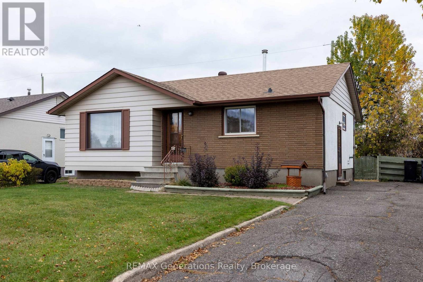 403 Churchill Drive West