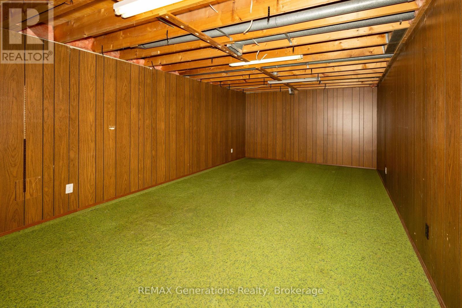 403 Churchill Drive West — photo 15