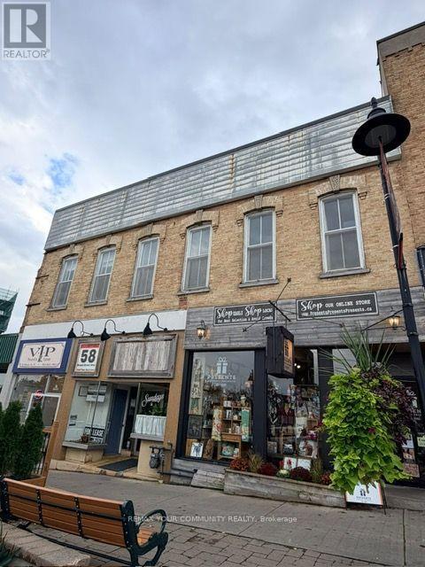 58 Brock Street West
