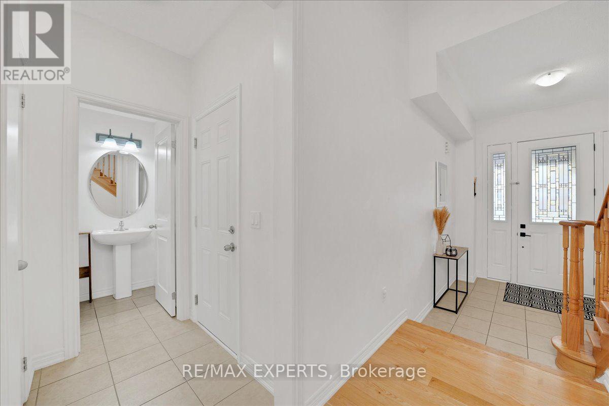 90 Selby Crescent — photo 20
