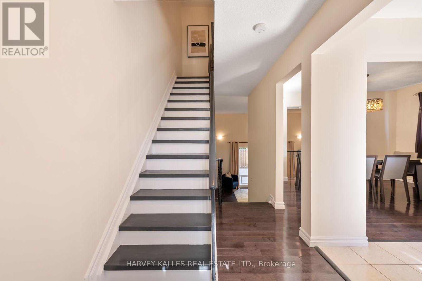 4 New Port Way — photo 15