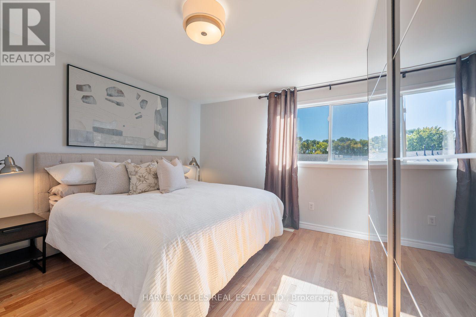 4 New Port Way — photo 19