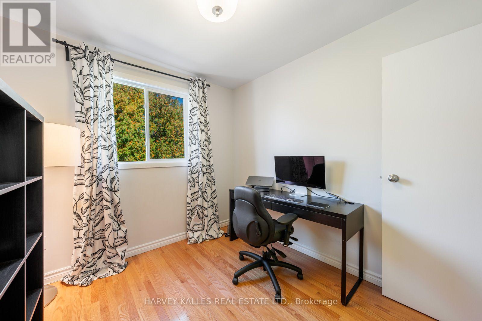 4 New Port Way — photo 22
