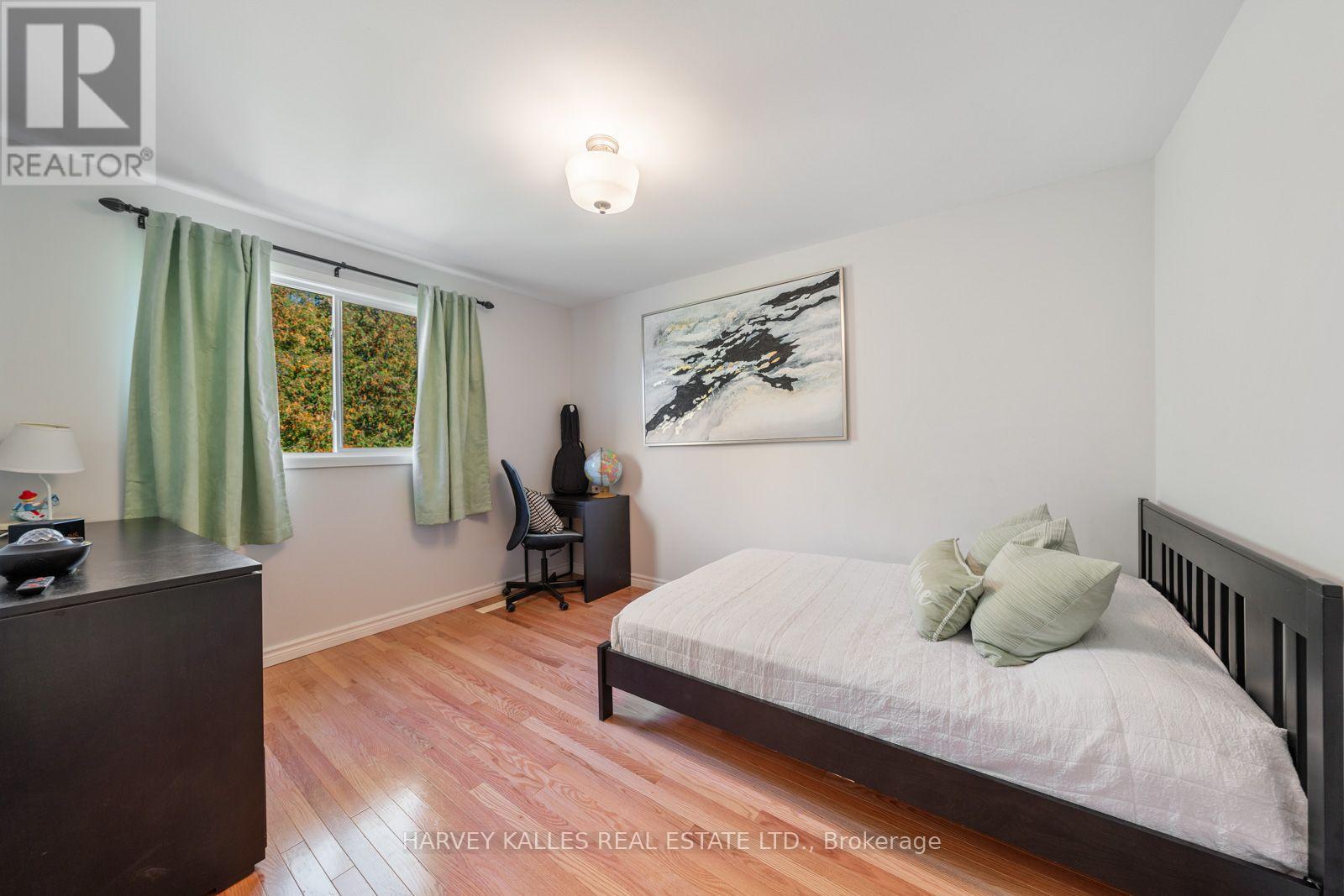 4 New Port Way — photo 23