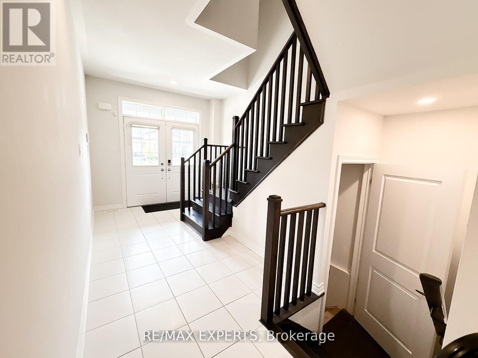 1426 Farrow Crescent — photo 4
