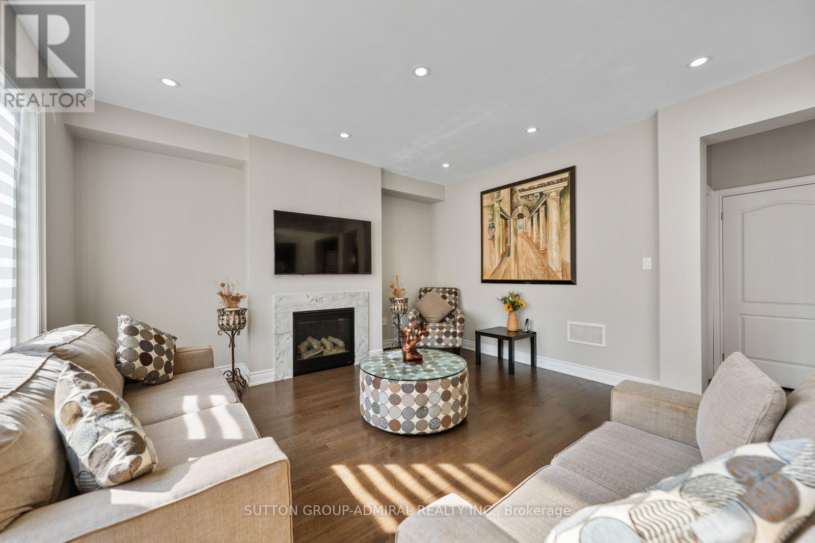 25 Pear Blossom Way — photo 17