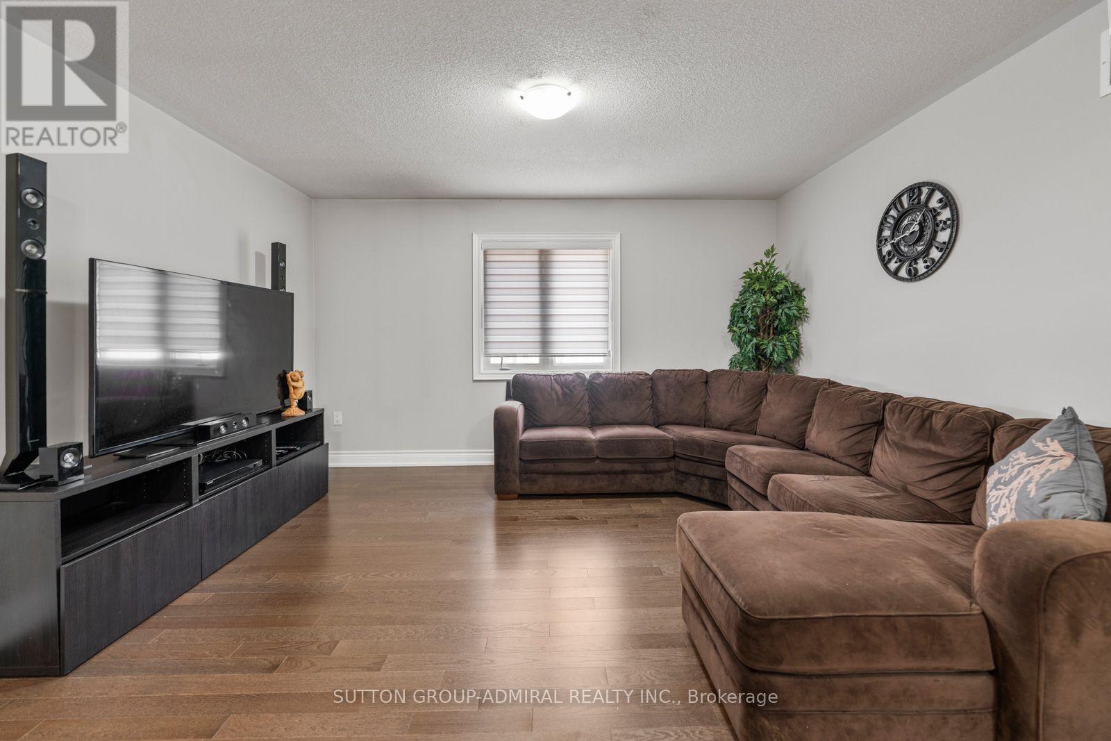 25 Pear Blossom Way — photo 23