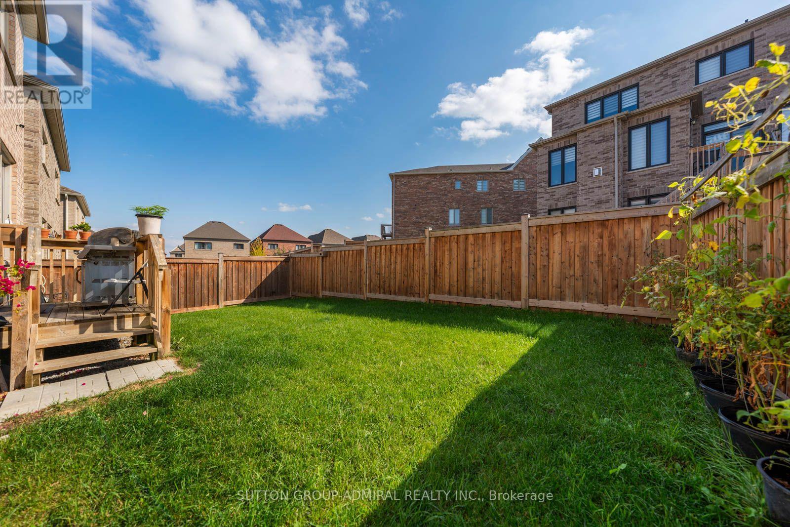 25 Pear Blossom Way — photo 38