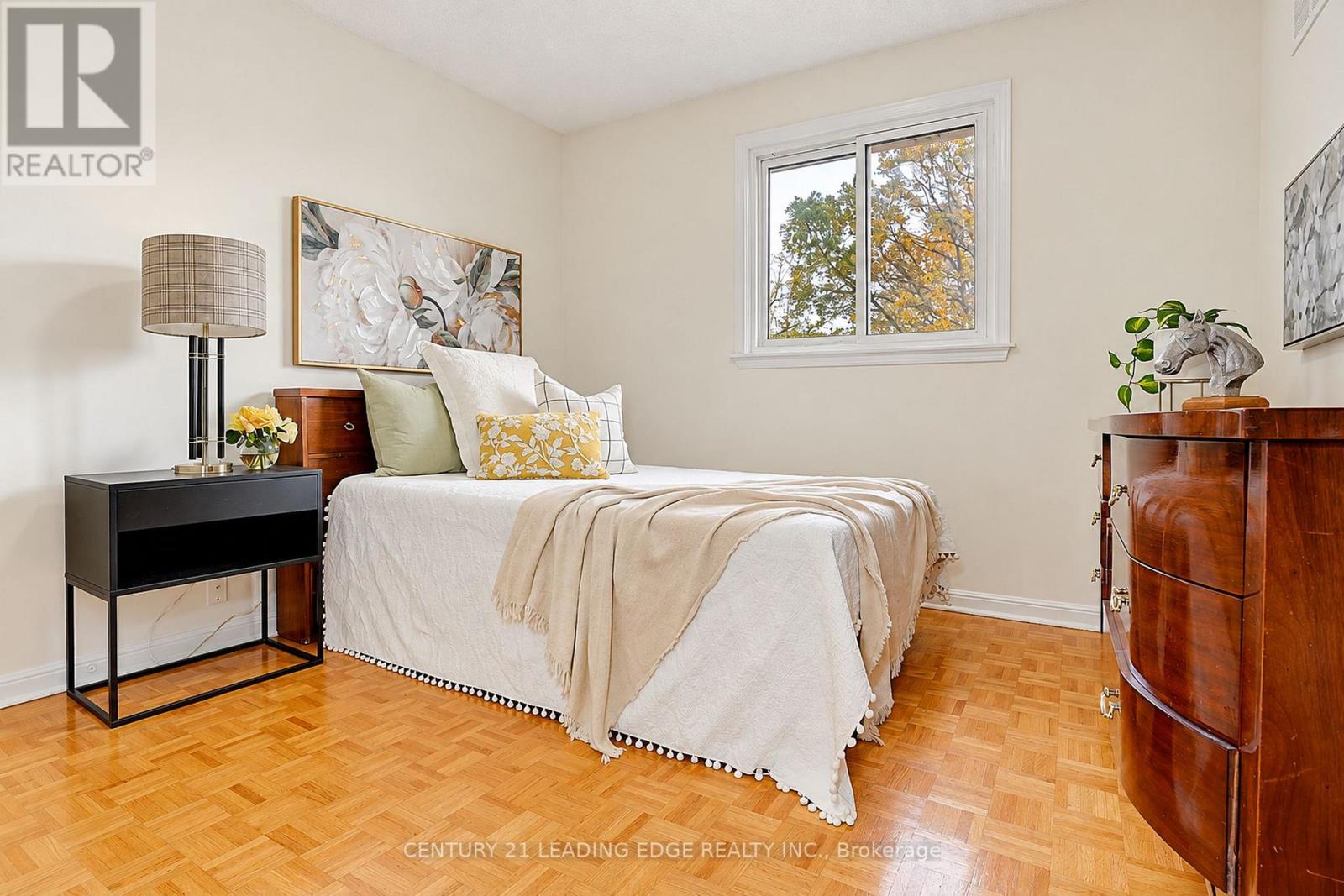 43 Ashland Crescent — photo 40