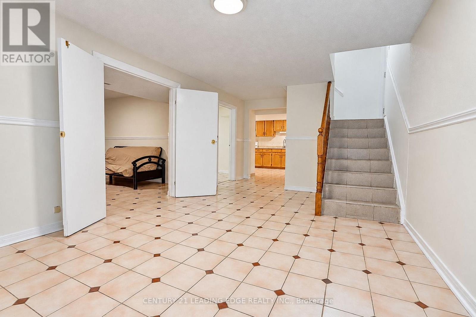 43 Ashland Crescent — photo 50