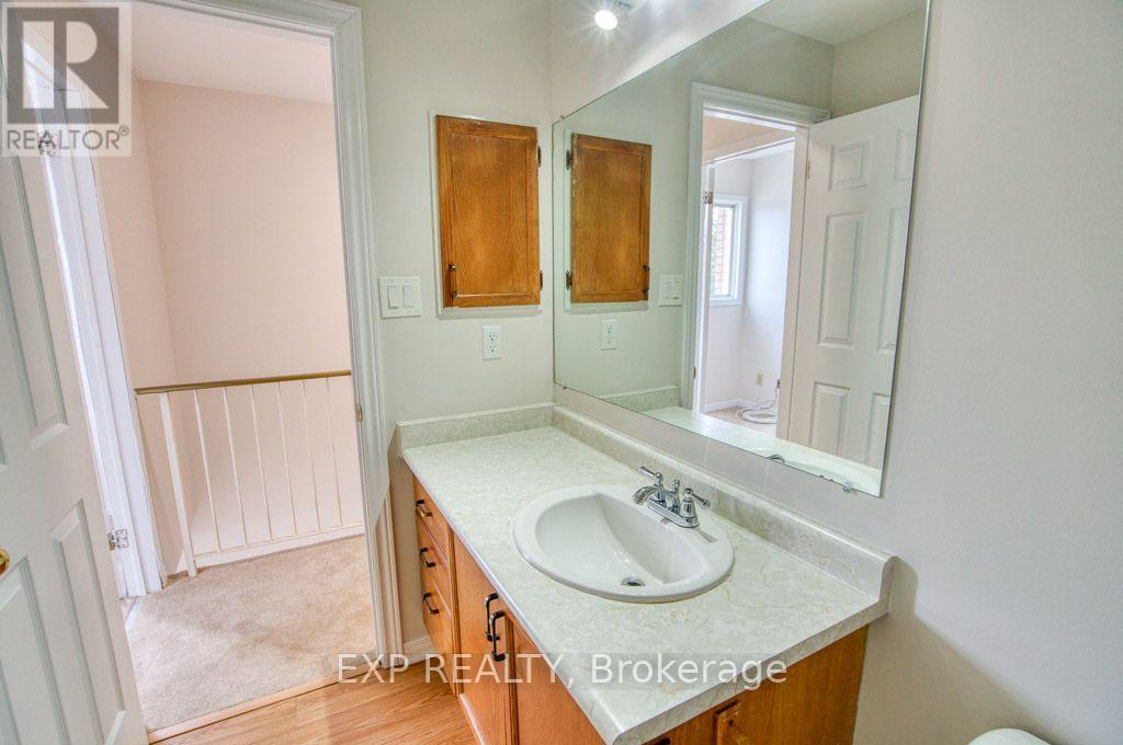 815 A Maitland Avenue — photo 36