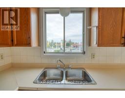 815 A Maitland Avenue, Ottawa, ON K2A2S2 Photo 26