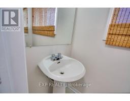 815 A Maitland Avenue, Ottawa, ON K2A2S2 Photo 30