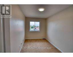 815 A Maitland Avenue, Ottawa, ON K2A2S2 Photo 40