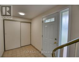 815 A Maitland Avenue, Ottawa, ON K2A2S2 Photo 6