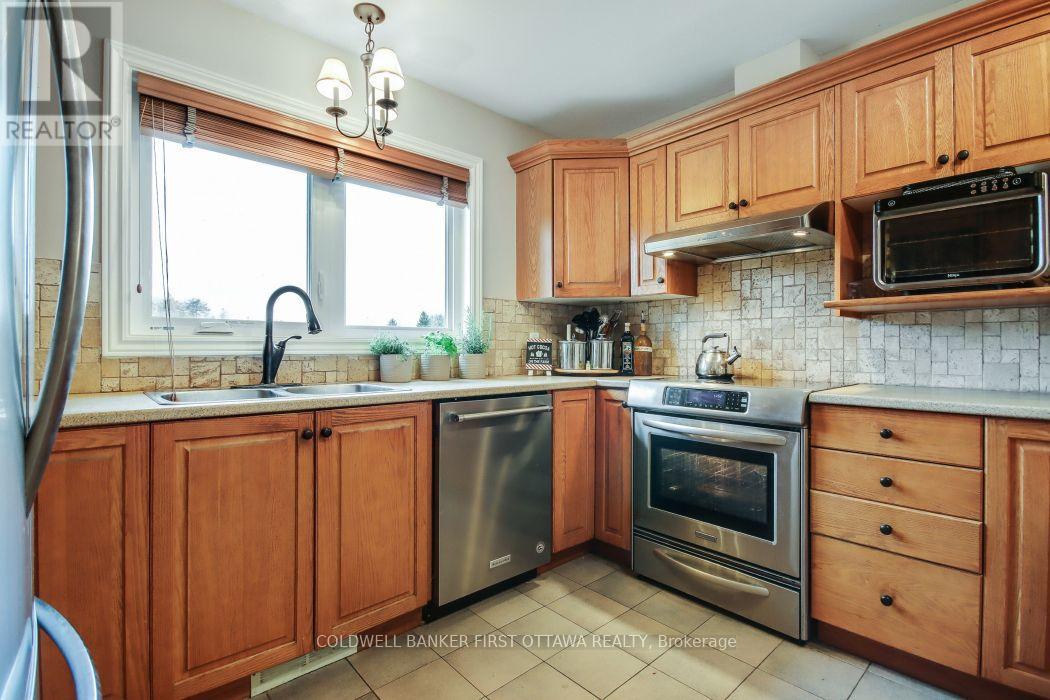 2060 Fifth Line Road — photo 13