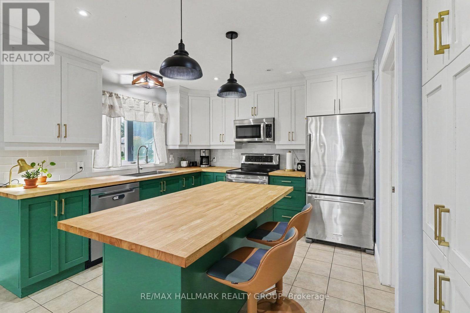 25 Tabitha Cres Crescent — photo 10