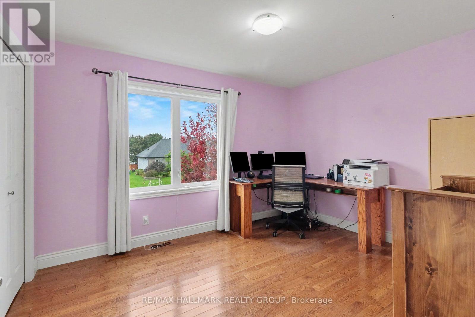 25 Tabitha Cres Crescent — photo 22
